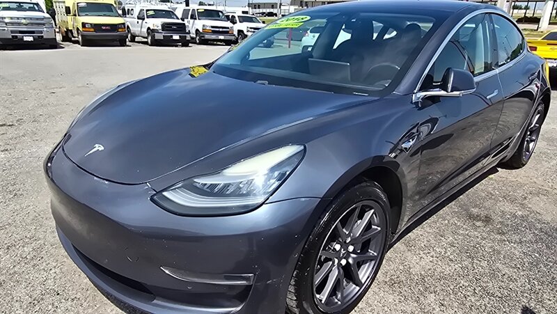 tesla model 3 2018 5YJ3E1EA3JF006822 image tesla model 3 2018 5YJ3E1EA3JF006822 image